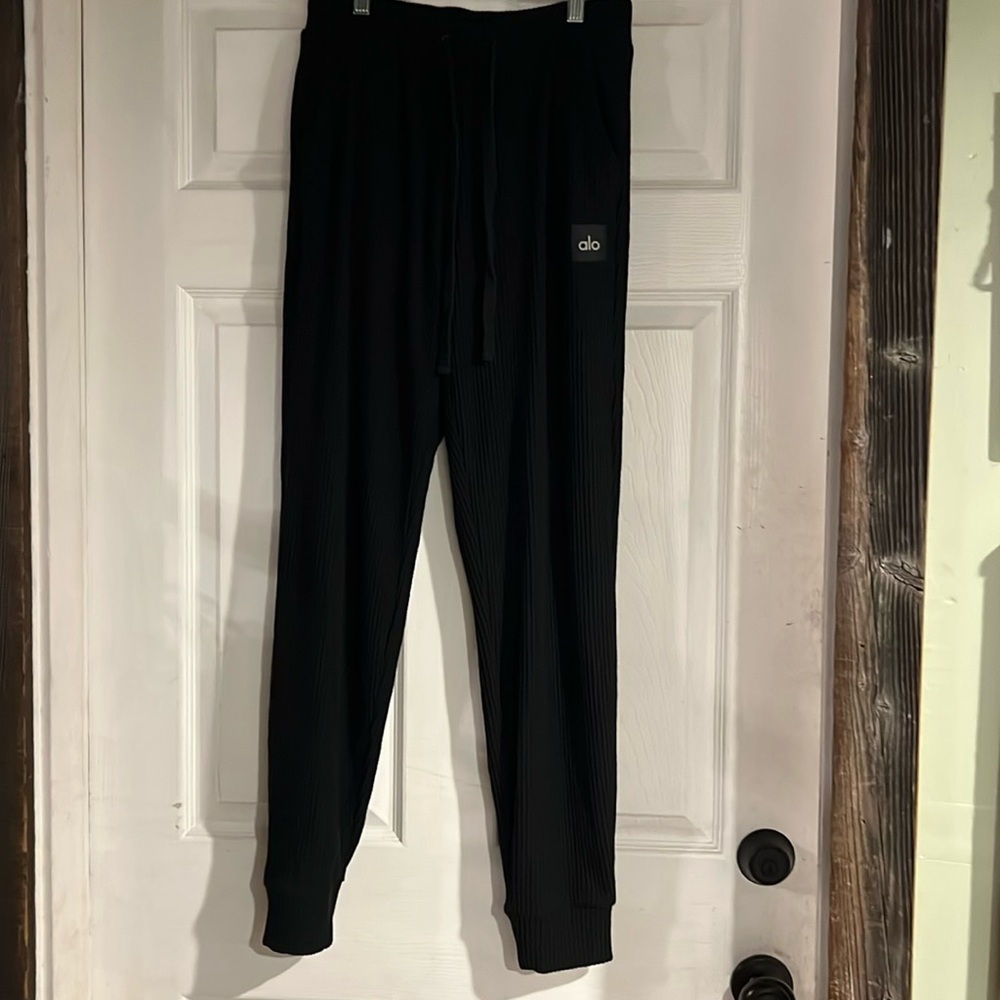 Alo ribbed joggers
